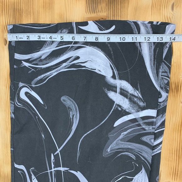 Athleta Calm Cool Wide Leg Pant Black Marble Abstract Sz M - Picture 13 of 13